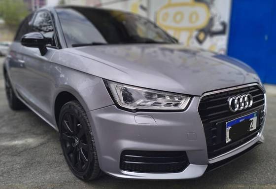 AUDI A1 1.4 TFSI SPORTBACK ATTRACTION 16V 122CV GASOLINA 4P S-TRONIC